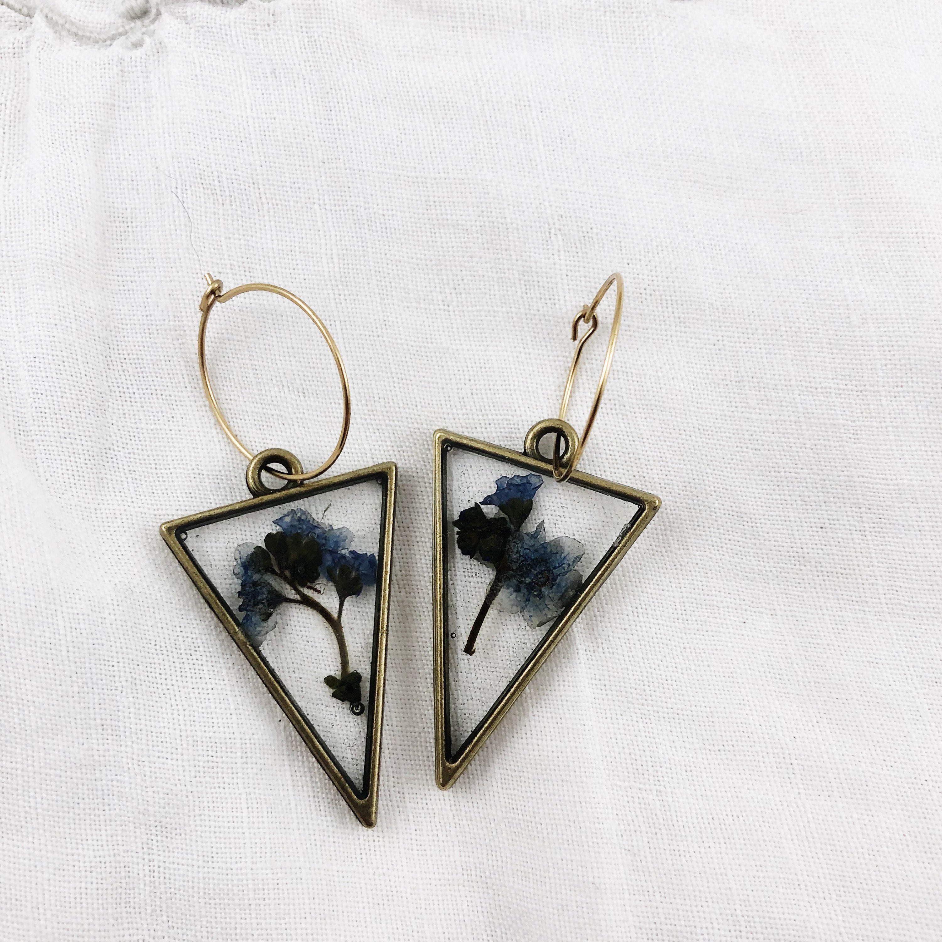 Everly - Brass Triangle Hoop Earrings with Forget Me Nots
