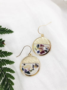 Sunset - Textured Gold Earrings with Flower Confetti