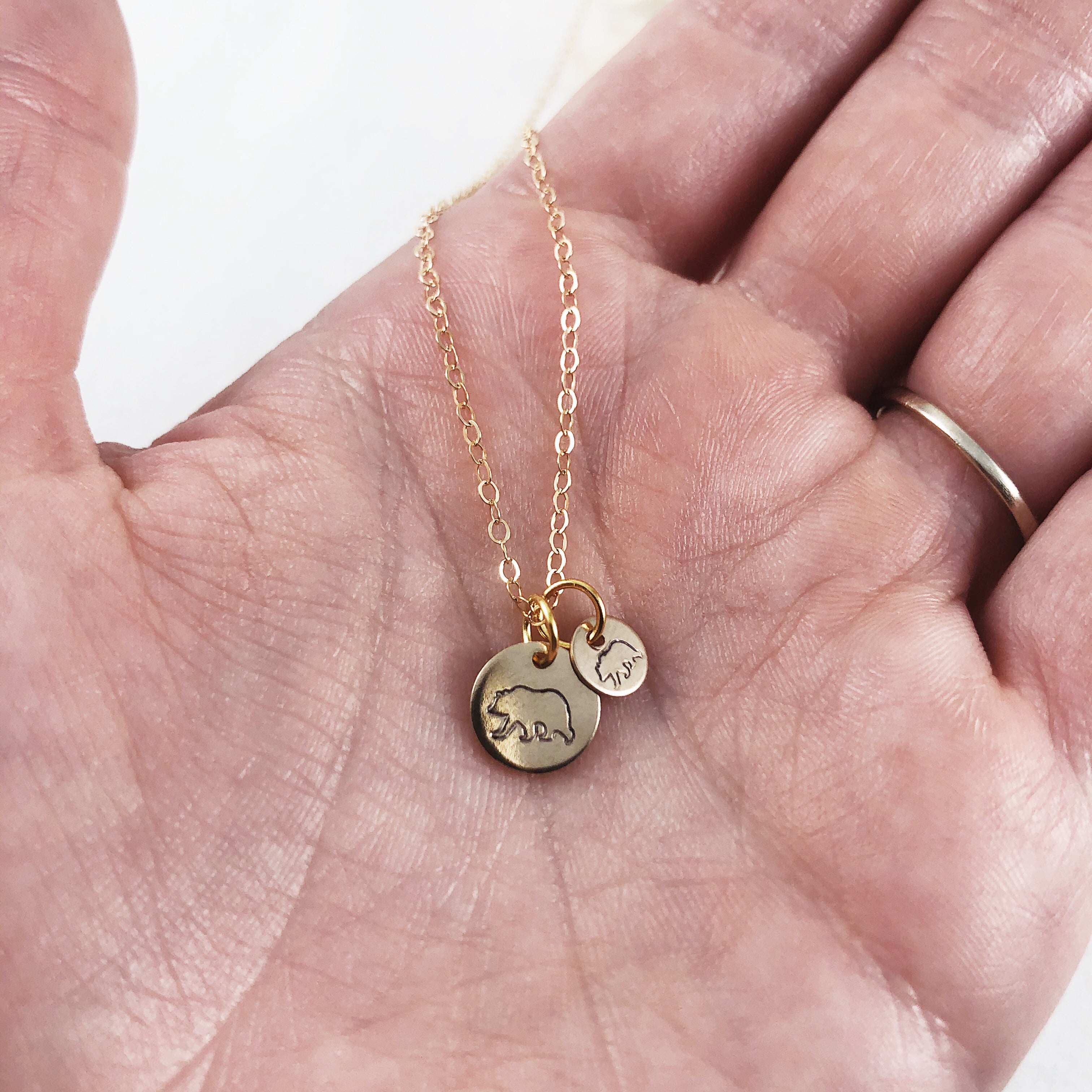 StyledU Mama Bear for Mom, 14K Gold Filled Mama Bear Dainty Disc Necklace, Mama Bear Pendant Necklace for Mothers Day Jewelry Birthday Gift, New Mom