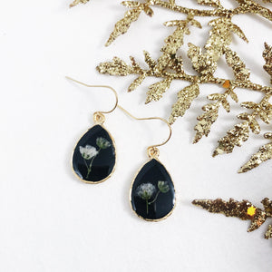 Winter Collection - Gold Detailed Earrings with Baby's Breath